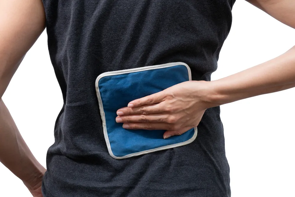 cold pack to ease sciatica back pain
